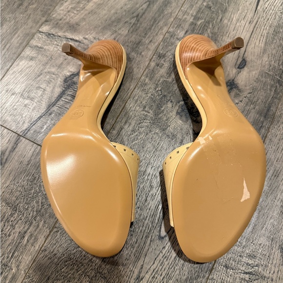 Chanel vintage heels - Picture 8 of 9